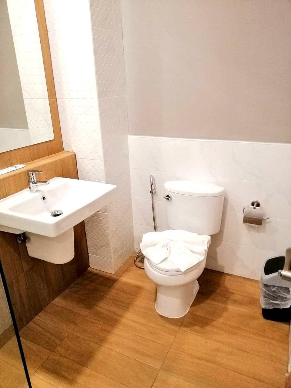 Siri Hotel Чиангмай Экстерьер фото